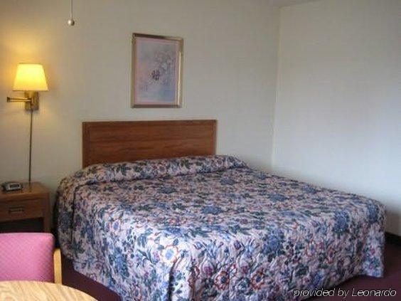 Amerivu Inn & Suites-Avon Номер фото